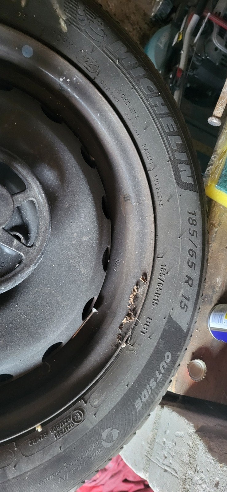 zomerband hyundai i20  michelin 185/65 r15 en rolkar, Ophalen