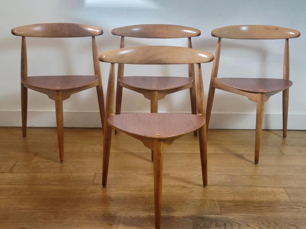 4x The Heart stoelen van Hans J. Wegner voor Fritz Hansen, Huis en Inrichting, Ophalen, Gebruikt, Bruin, Deens design, Vintage design Mid century Modern