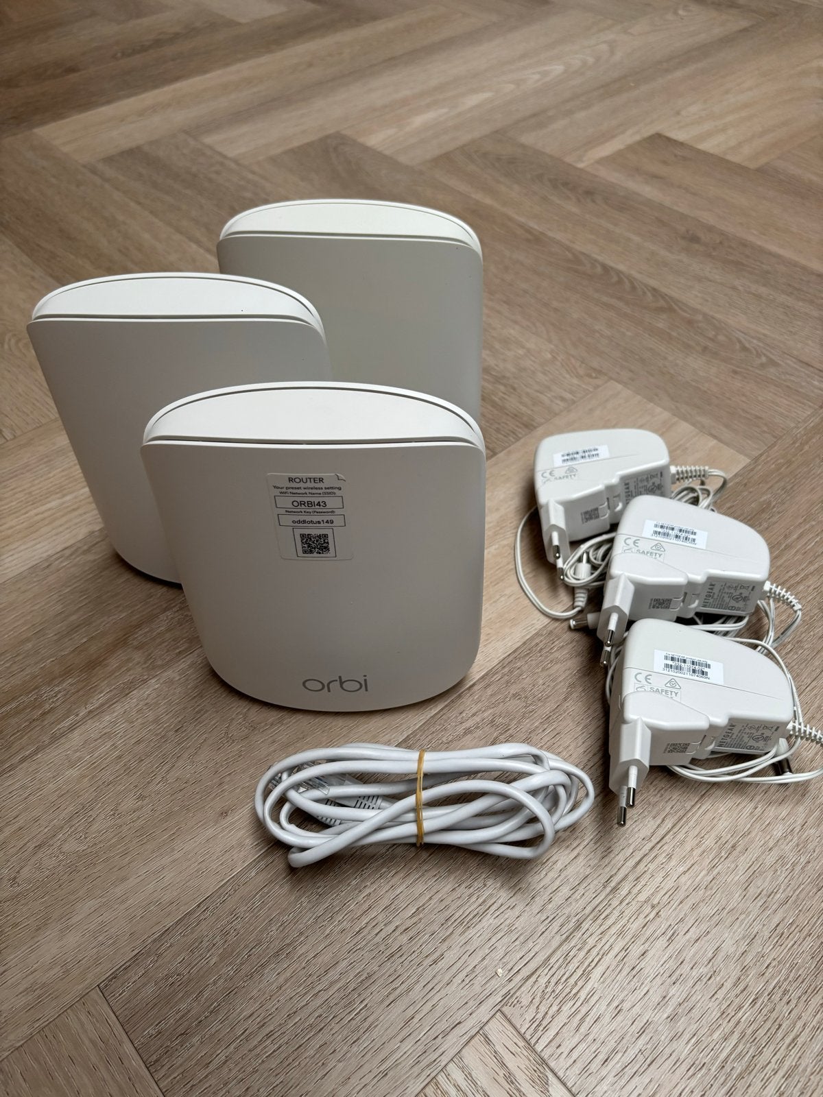 Netgear Orbi RBK353 Mesh WiFi 6 Systeem (3-pack) - Gereset!, Computers en Software, Ophalen of Verzenden, Zo goed als nieuw, Router