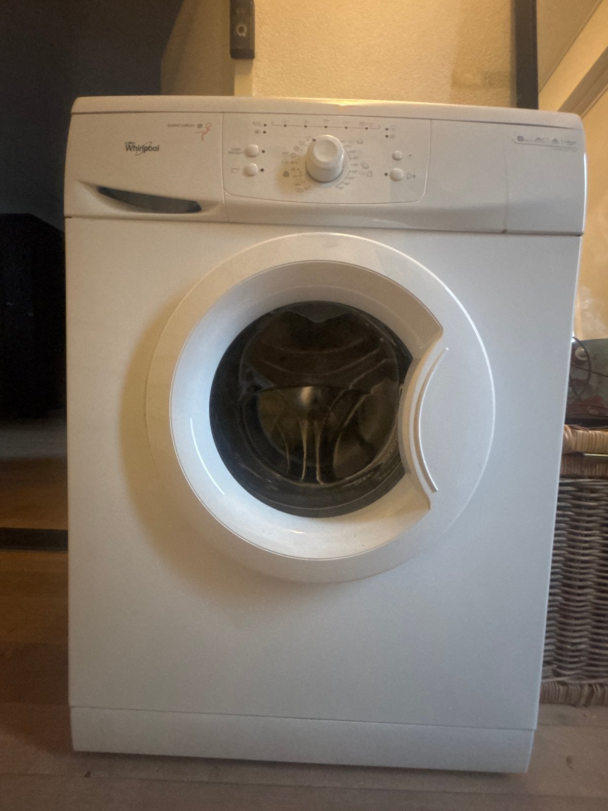 Whirlpool Champion 1400 Wasmachine - 5 kg, 1400 toeren, Ophalen, 1200 tot 1600 toeren, Gebruikt, 4 tot 6 kg
