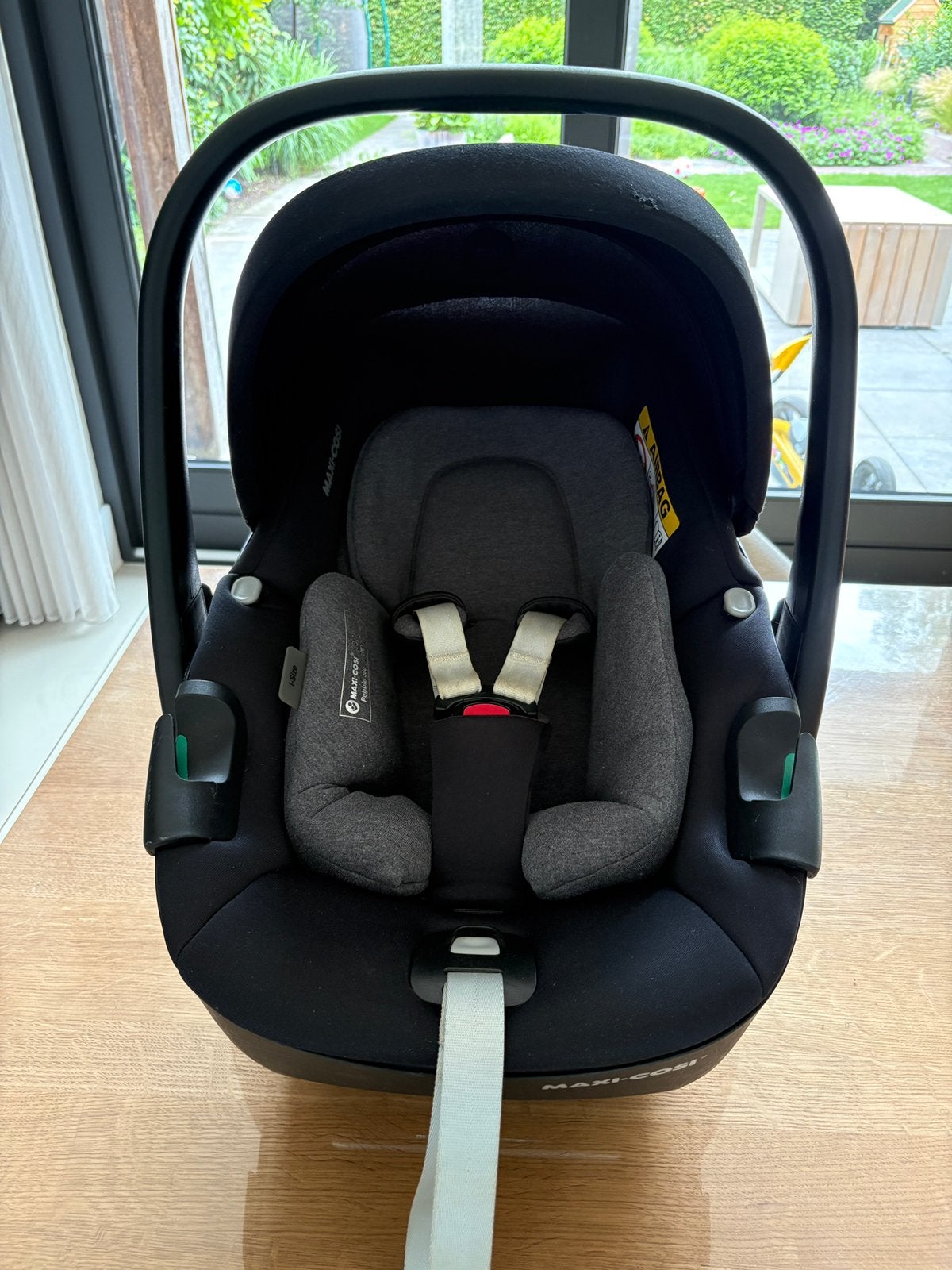 Maxi cosi pebble 360 met familyfix 360, Kinderen en Baby's, Autostoeltjes, Ophalen, Gebruikt, Isofix, 0 t/m 13 kg