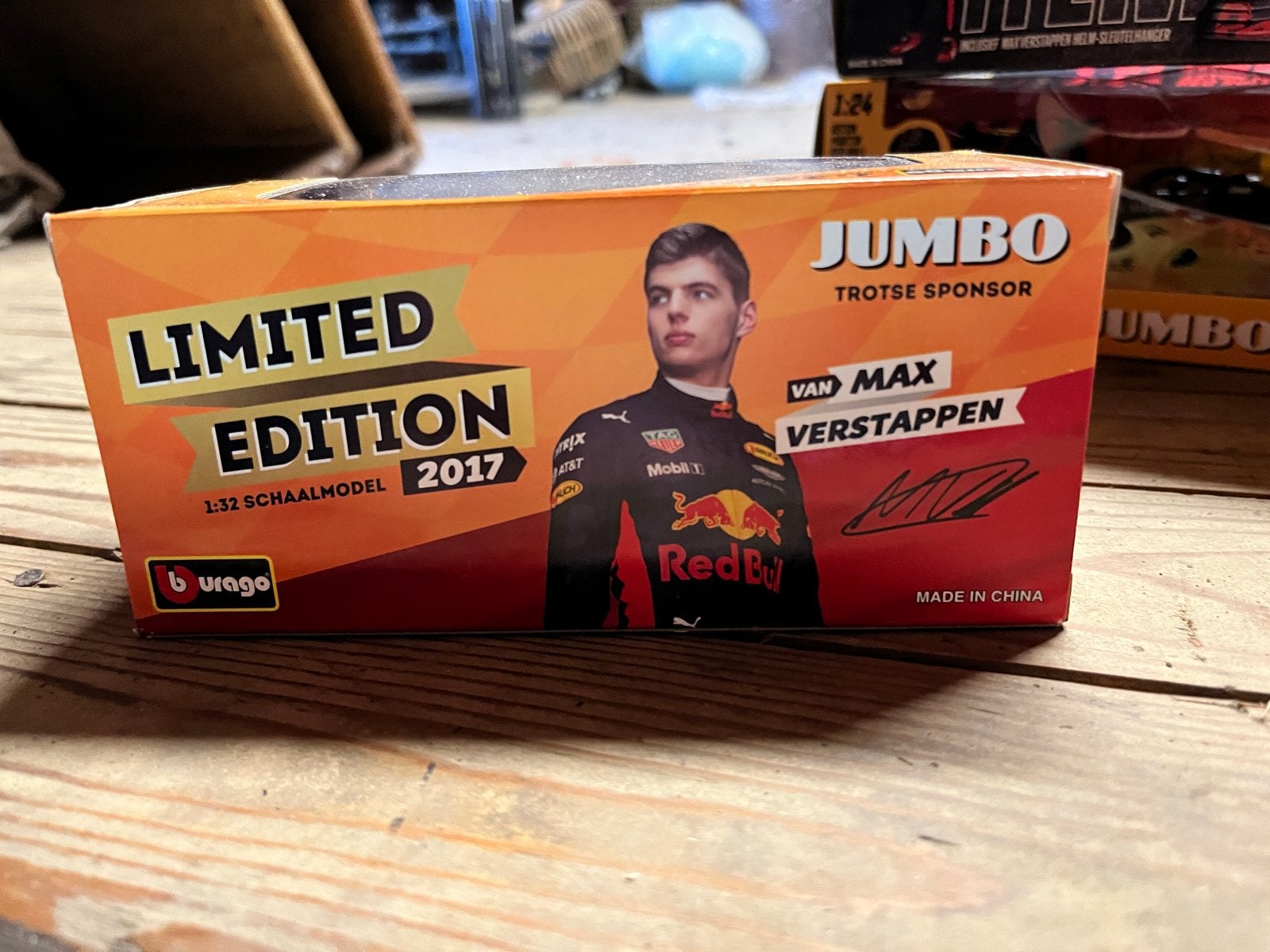 Max Verstappen Red Bull Racing F1 Auto 2017 - Limited Editio, Hobby en Vrije tijd, Modelauto's | 1:32, Ophalen of Verzenden, Nieuw