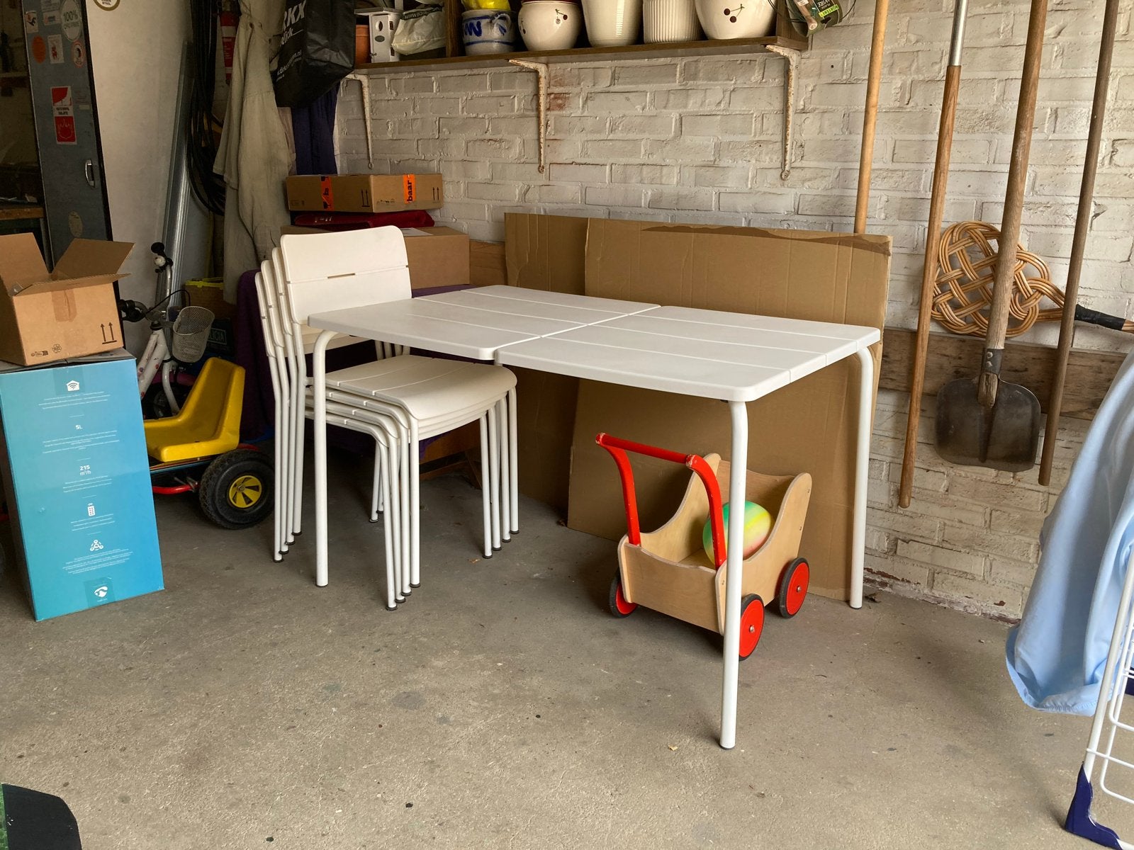 Kunststof tuinset: tafel (1.15 mtr x 0.73 met 4 stoelen, Ophalen, 4 zitplaatsen, Kunststof, Eettafel