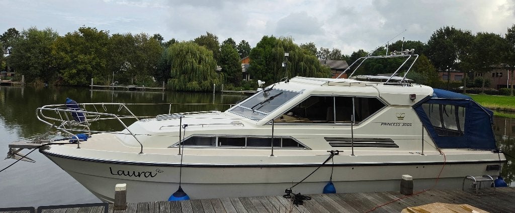 Princess 30 DS, 9 m, Gebruikt, Diesel, 98 cm