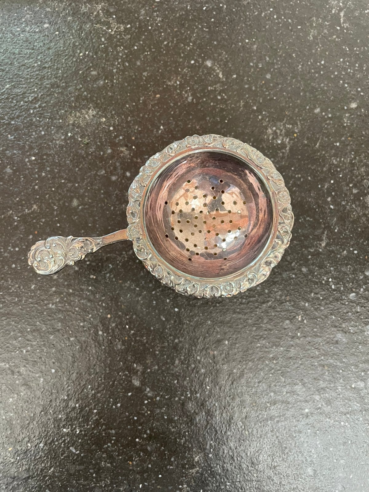 Antiek zilveren theezeefje, Ophalen of Verzenden, Zilver
