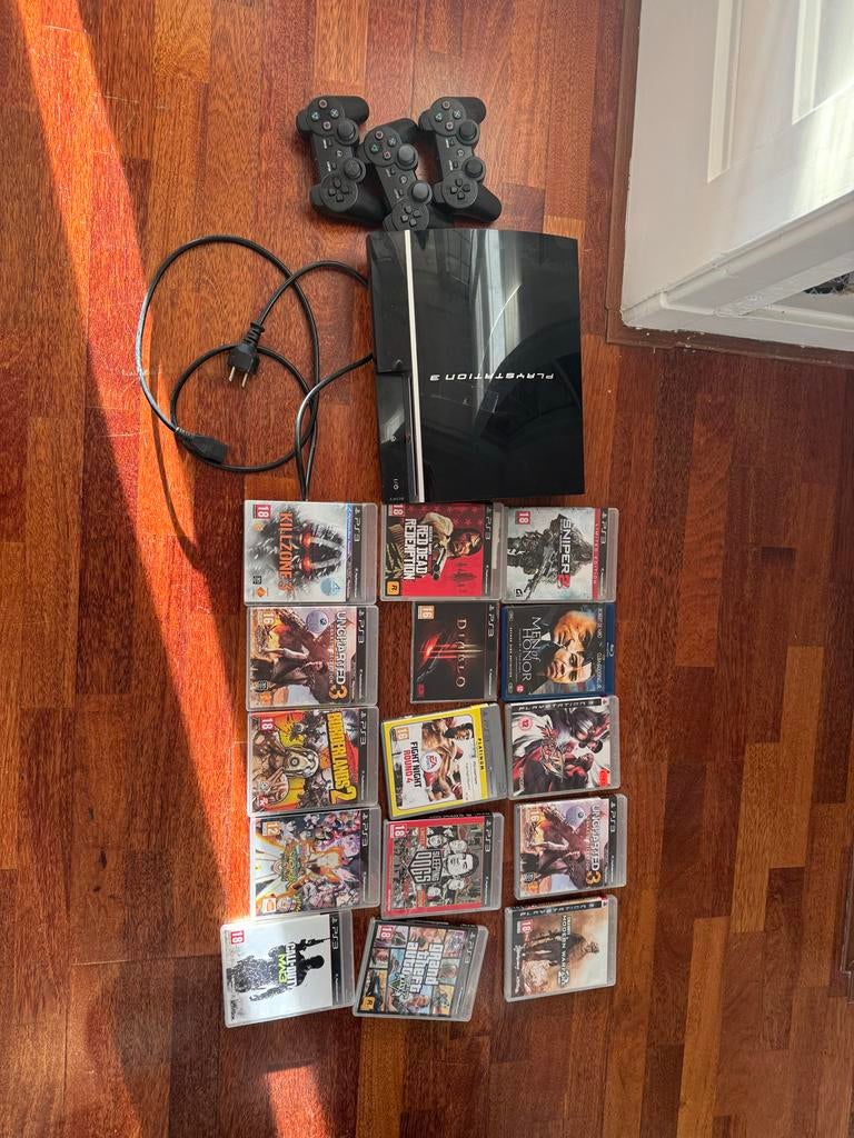 PlayStation 3 met 3 controllers en 13 games, Spelcomputers en Games, Spelcomputers | Sony PlayStation 3, Ophalen of Verzenden