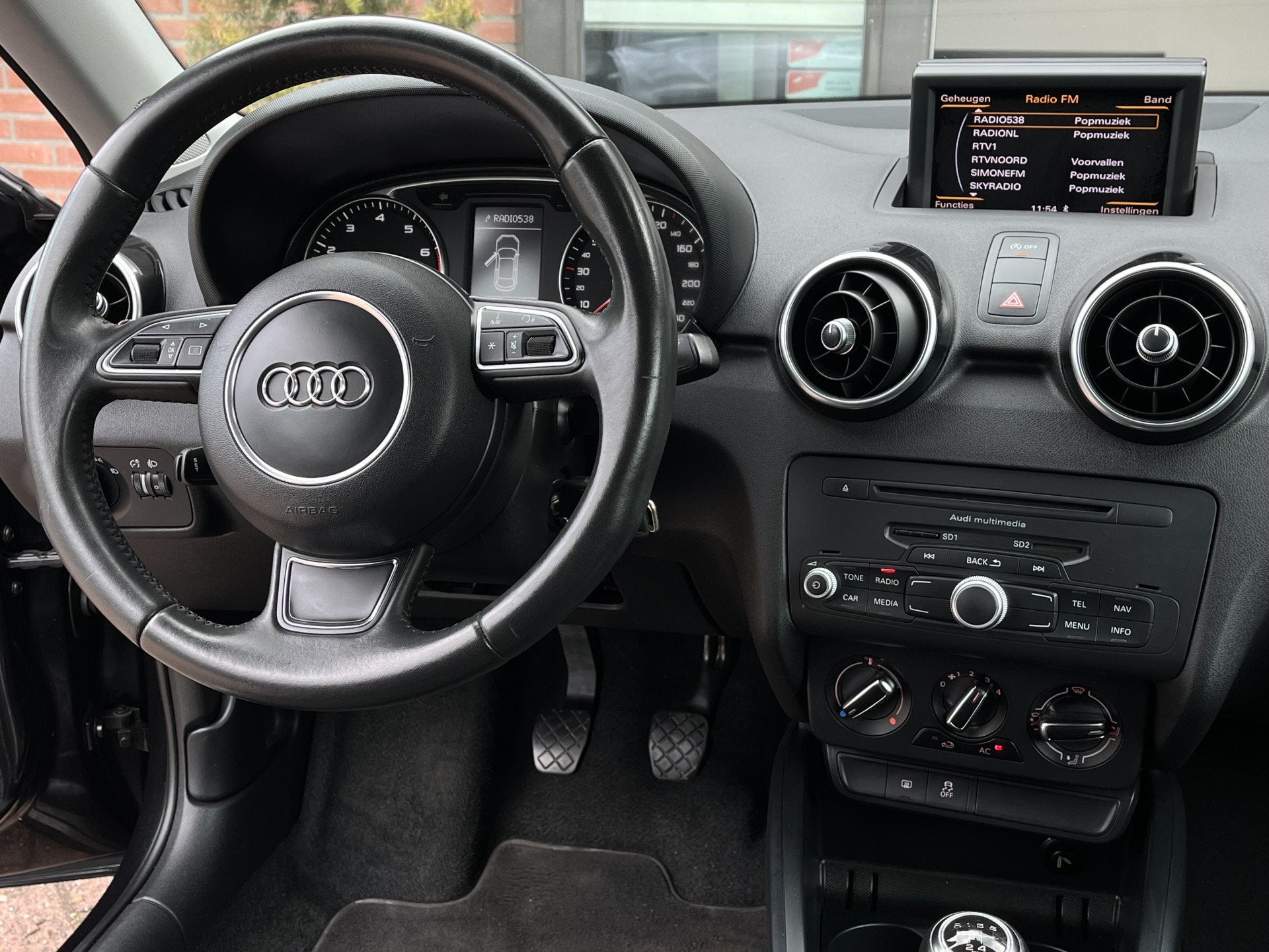 Audi A1 1.2 TFSI Admired (bj 2013), Auto's, Voorwielaandrijving, Euro 5, 4 cilinders, 4 stoelen