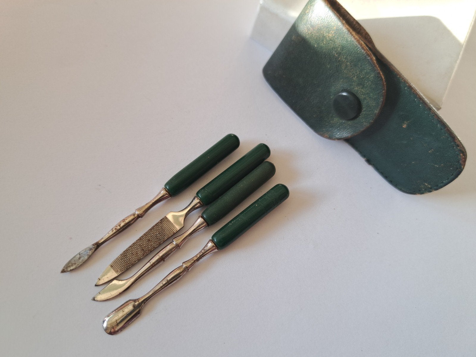 Oud vintage manicure setje in mapje, Verzenden
