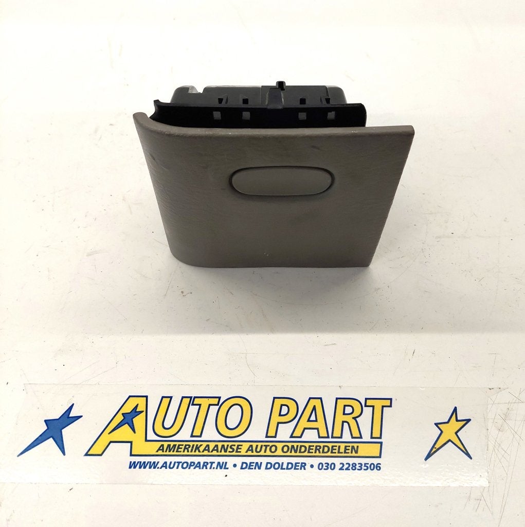 Dodge Ram asbak 2002-2005, Gebruikt, PO Box 21-8004 | Auburn Hills, MI 48321-8004, Amerikaanse onderdelen, Ophalen of Verzenden