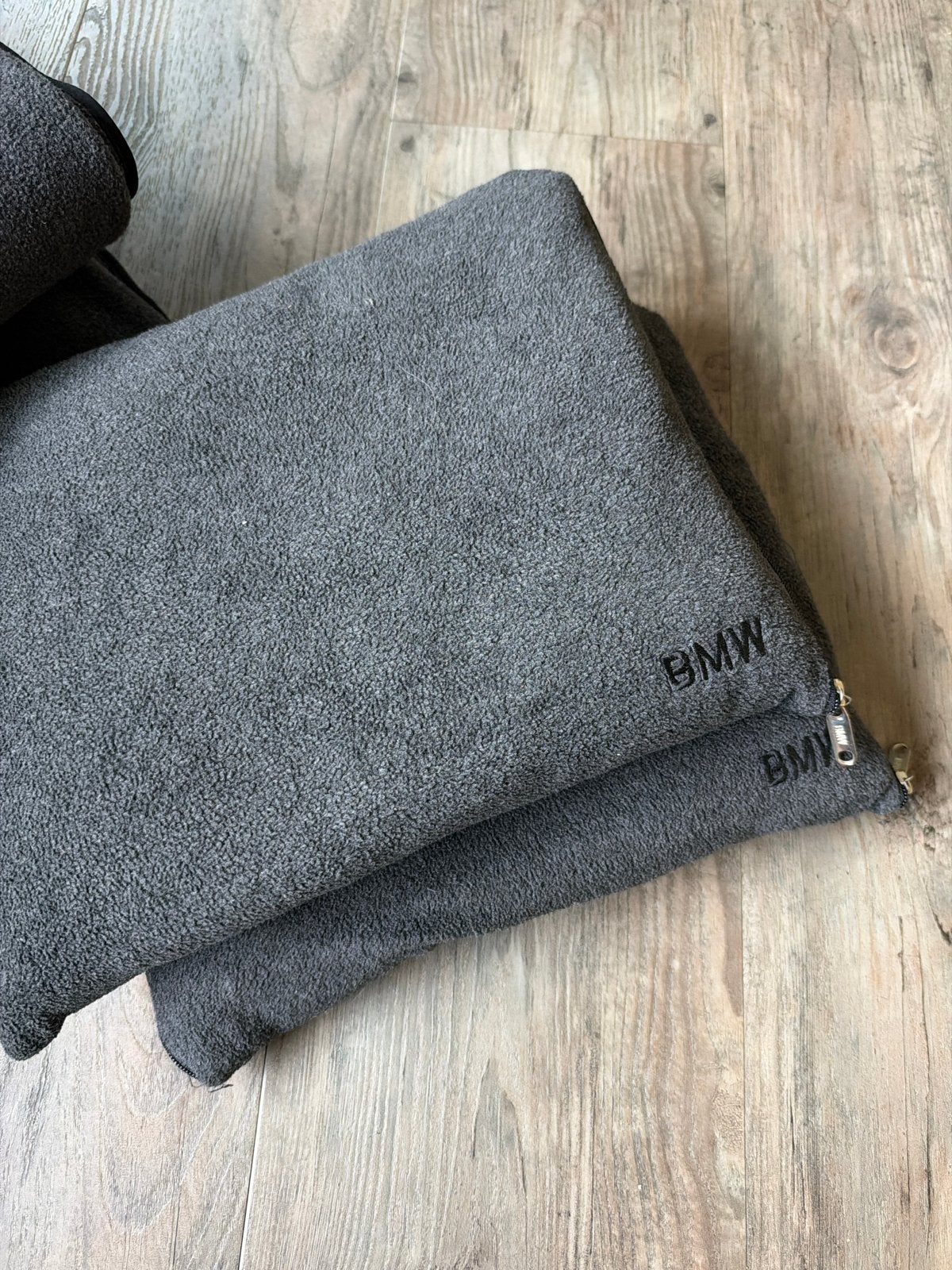 BMW Reisset 2 Fleece Dekens + 2 Reiskussens/dekens, Ophalen of Verzenden, Nieuw