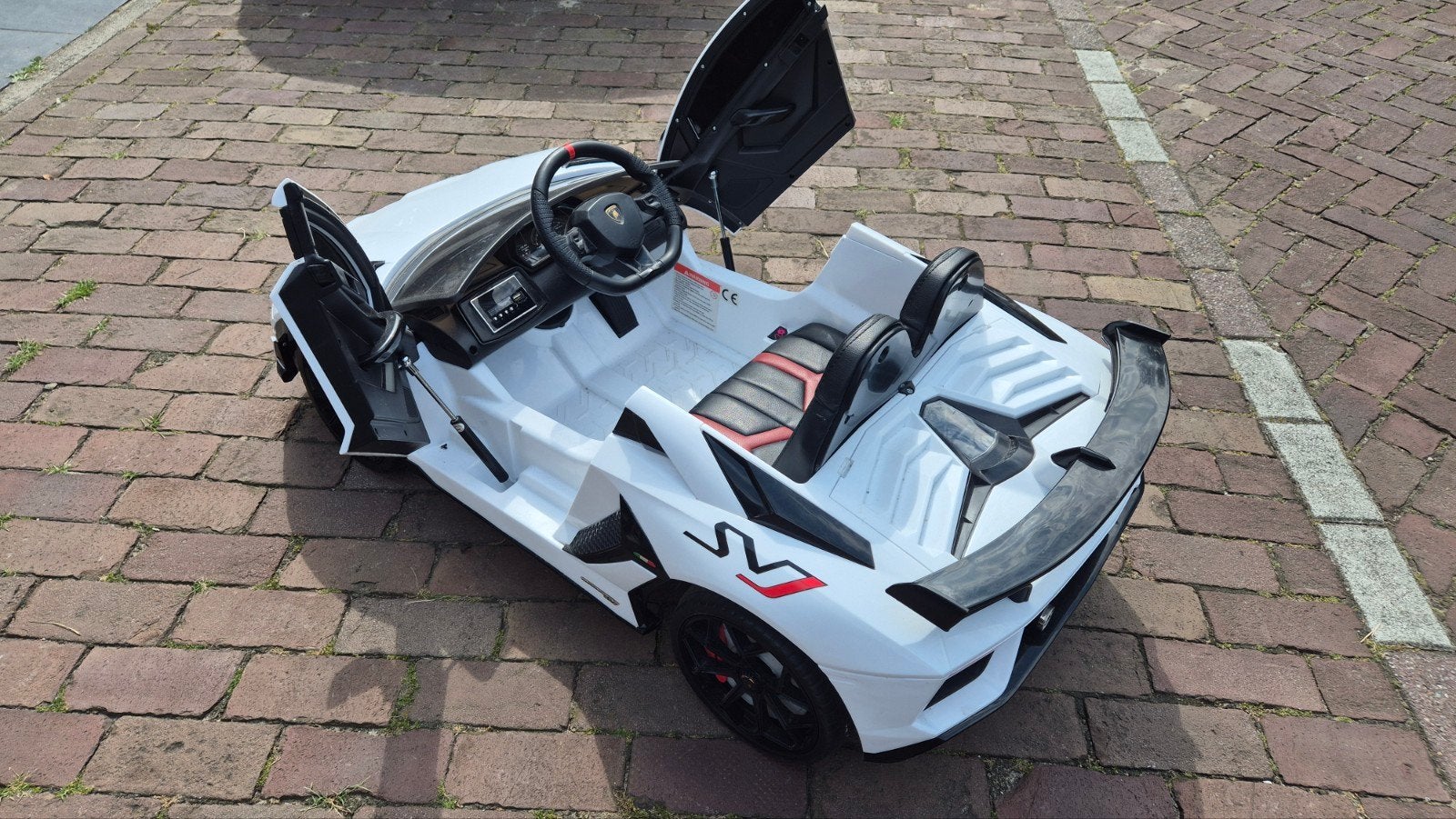 Elektrische kinderauto Lamborghini Aventador SVJ, Kinderen en Baby's, Ophalen, Gebruikt, Overige typen