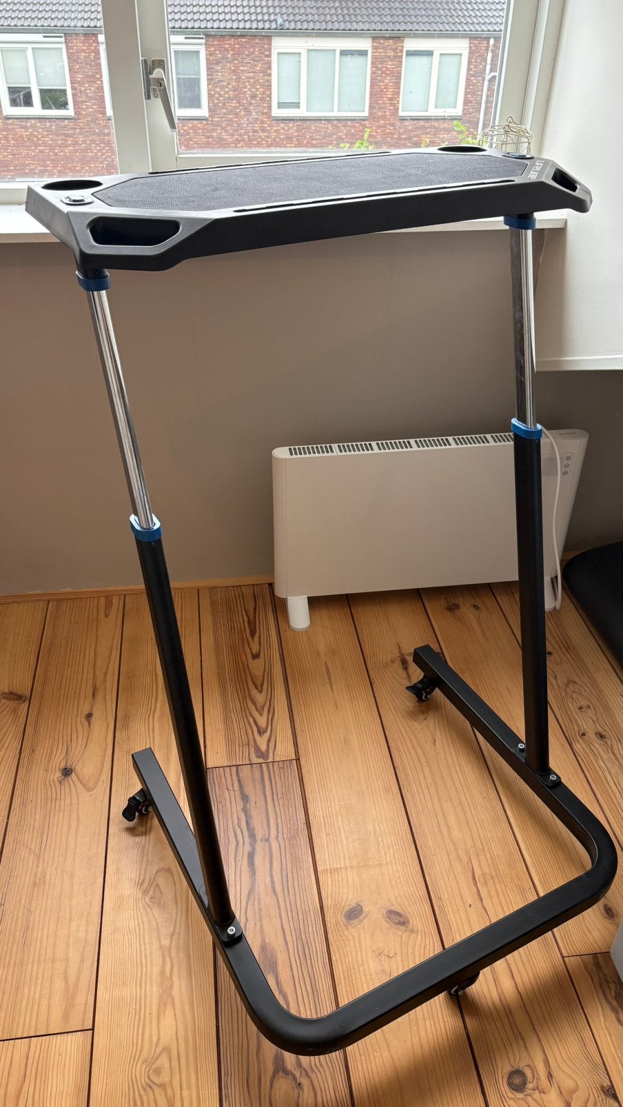 Fiets sta bureau, Computers en Software, Ophalen, Zo goed als nieuw