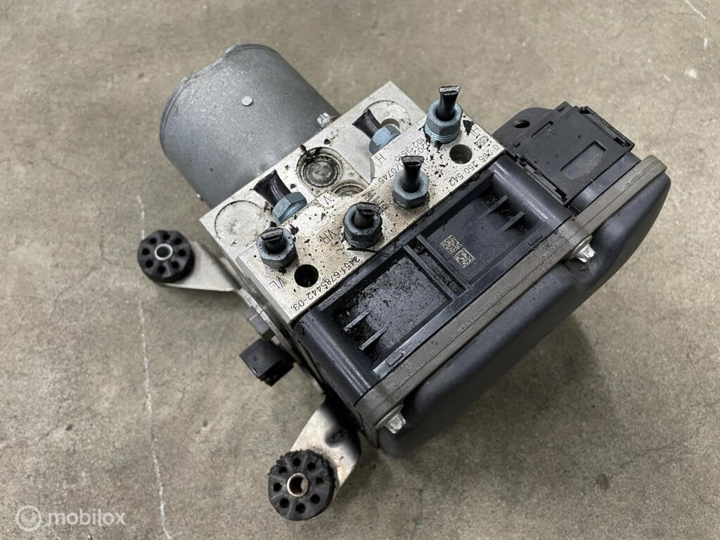 ABS/DSC pomp BMW 5-serie Touring F11 ('10-'13) 34516852809, Gebruikt, Ophalen of Verzenden, BMW