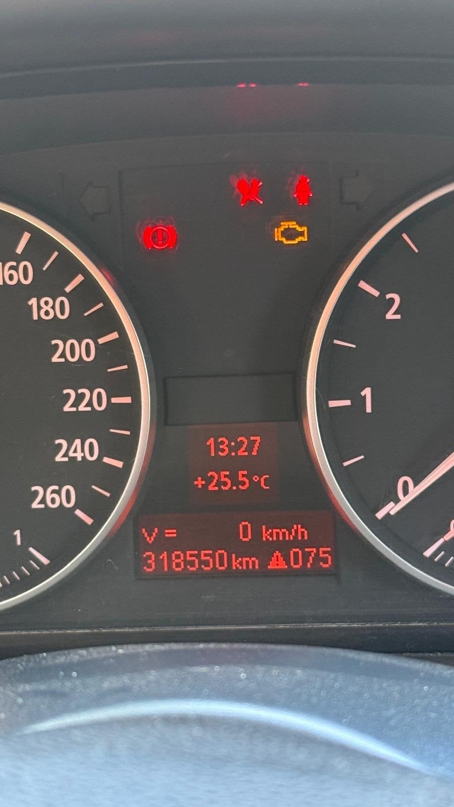 BMW 3-serie E90/E91 Gordelslot defect - Zoek vervanging, Ophalen of Verzenden, Gebruikt, BMW