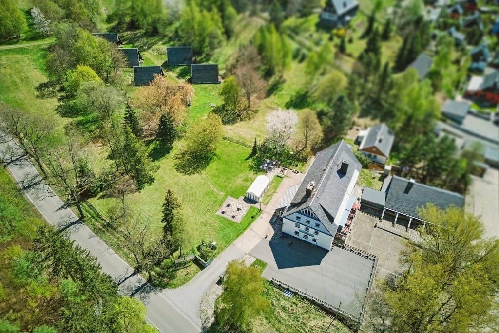Hotel / Hostel met mooi groot grondstuk in Duits skigebied, Huizen en Kamers, Buitenland, 1224 m², Dorp, Overige soorten, Duitsland