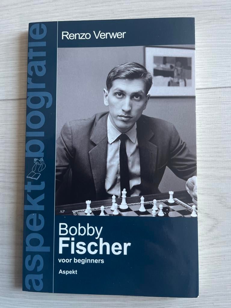 Bobby Fischer voor beginners - Renzo Verwer, Ophalen of Verzenden, Zo goed als nieuw, Overige