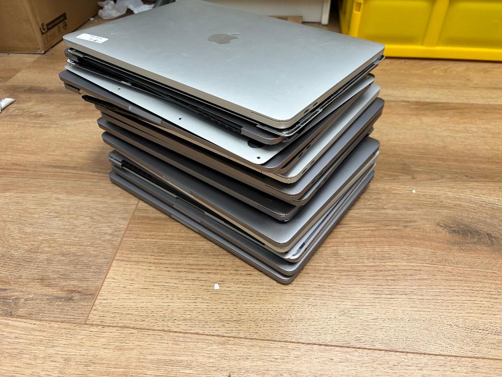 14x Macbook Pro 2016-2020 defect, Computers en Software, Windows Laptops, 2 tot 3 Ghz, 15 inch, Ophalen of Verzenden, A