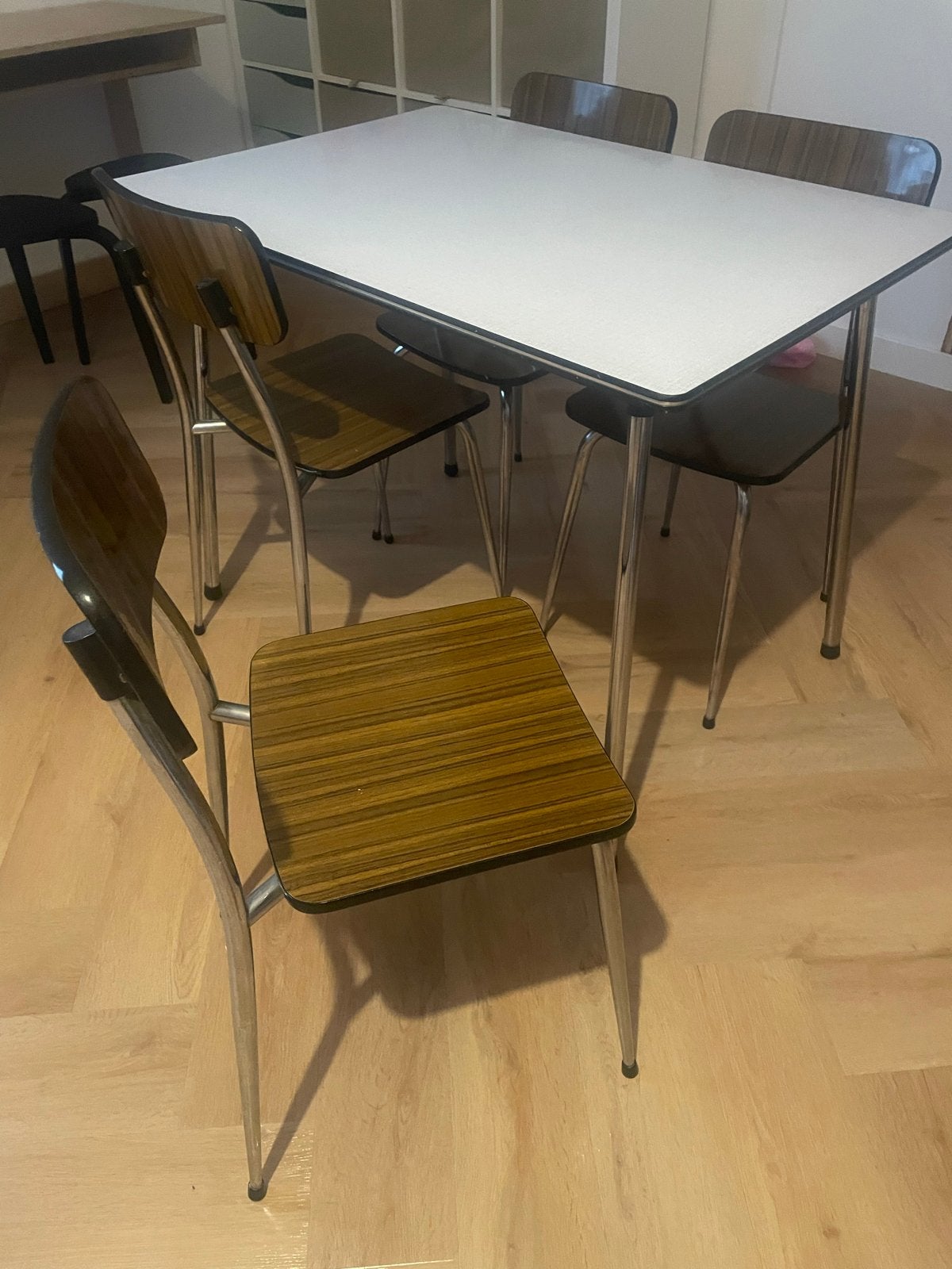 Compacte Vintage Eethoek met Tafel en 4 Stoelen, Ophalen, Gebruikt, 100 tot 150 cm, 50 tot 100 cm