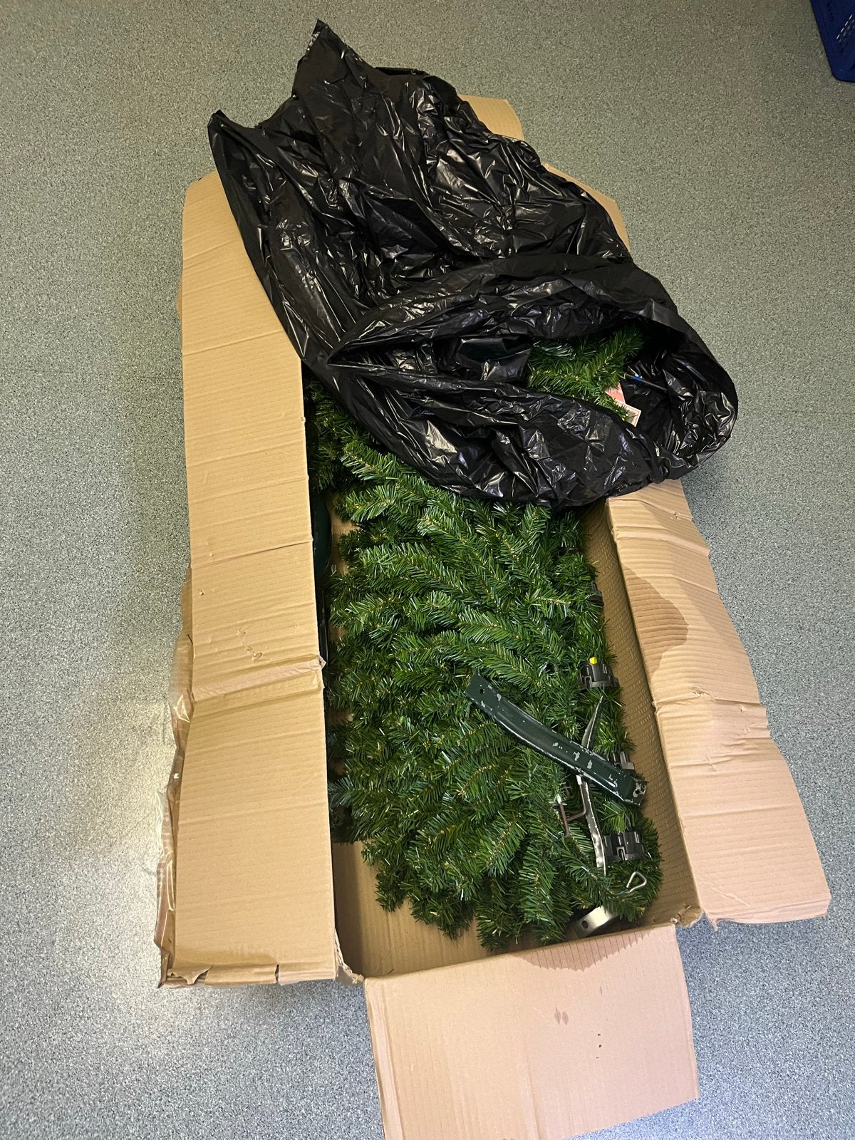 Mooie volle kerstboom, Ophalen, Zo goed als nieuw