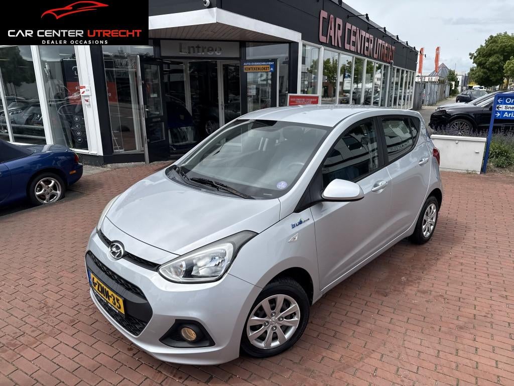 Hyundai i10 1.0i Go! navi airco cruise control hoge instap!, 65 pk, Euro 5, Gebruikt, 4 stoelen