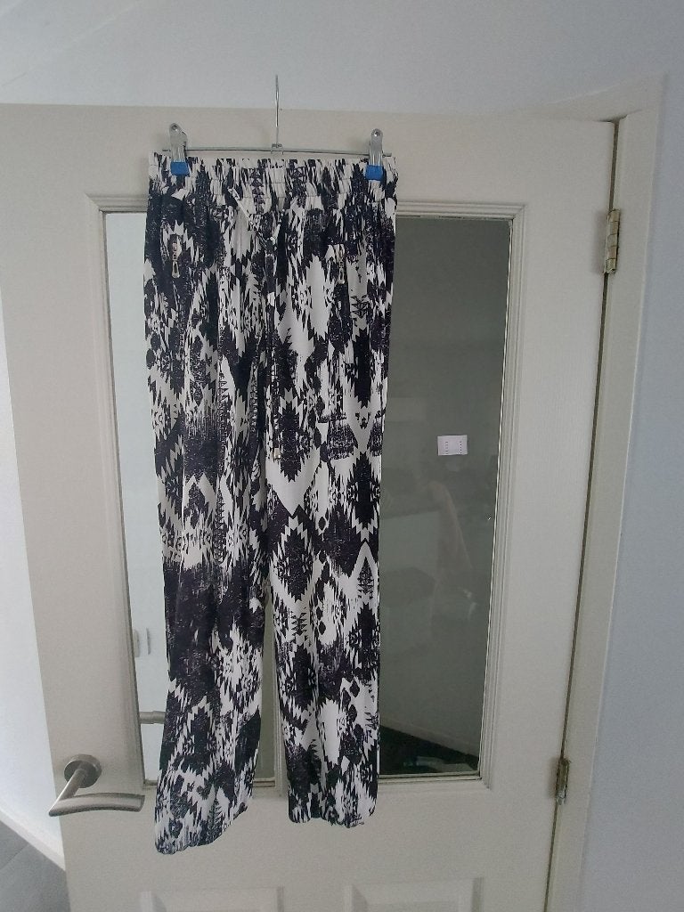 Estelle zomer broek nieuw!, Ophalen, Wit, Zo goed als nieuw, Maat 36 (S)