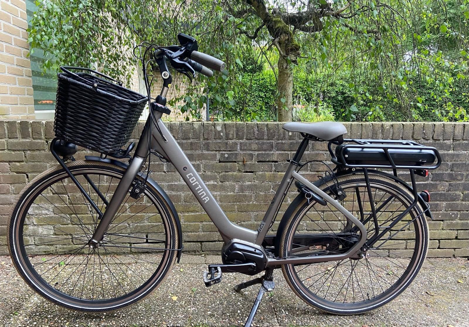 Prachtige, stevige elektrische fiets Cortina Common family, Fietsen en Brommers, Elektrische fietsen, Ophalen, Zo goed als nieuw