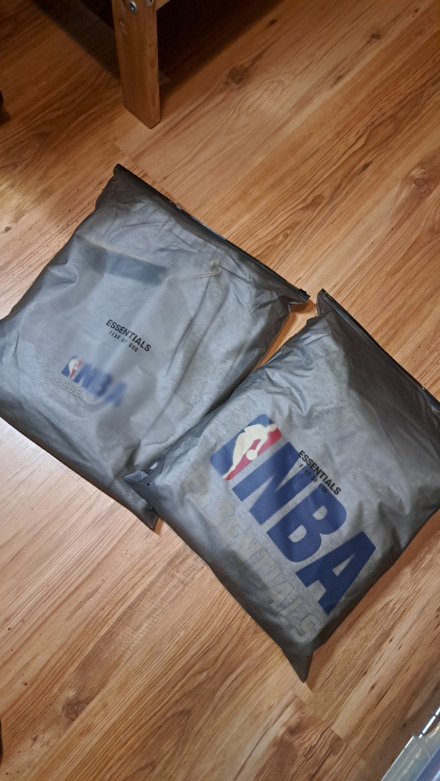 NBA Essentials Fear of God Hoodie - Maat M (valt als L), Ophalen of Verzenden, Zo goed als nieuw, Fear of God