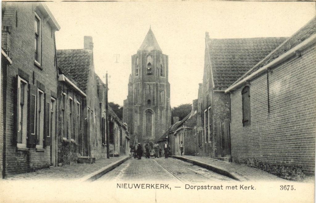 Nieuwerkerk, - Dorpsstraat met Kerk. - ongelopen, Ophalen of Verzenden, 1920 tot 1940, Ongelopen, Zeeland