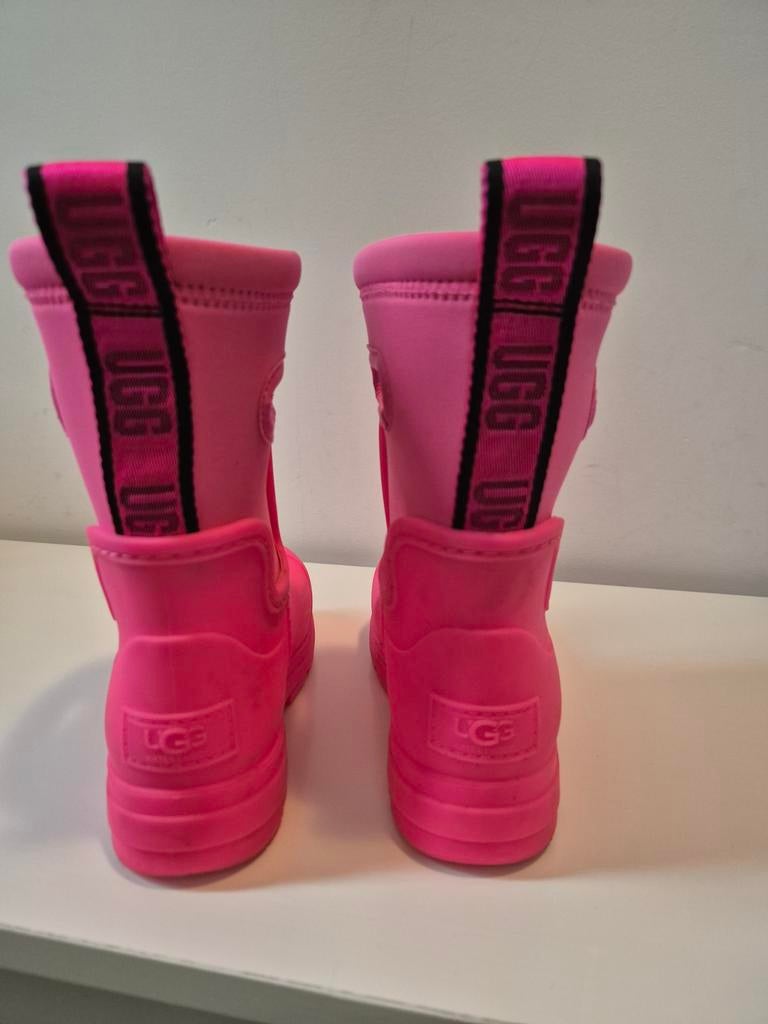 Ugg rubberen laarzen maat 28,5, Kinderen en Baby's, Ophalen, UGG, Meisje, Laarsjes