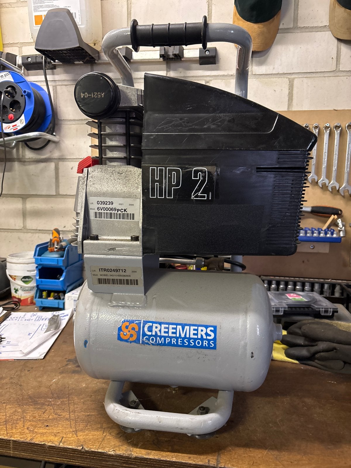 Zeer nette Creemers compressor 2 PK, Ophalen, 6 tot 10 bar, Zo goed als nieuw, Minder dan 200 liter/min