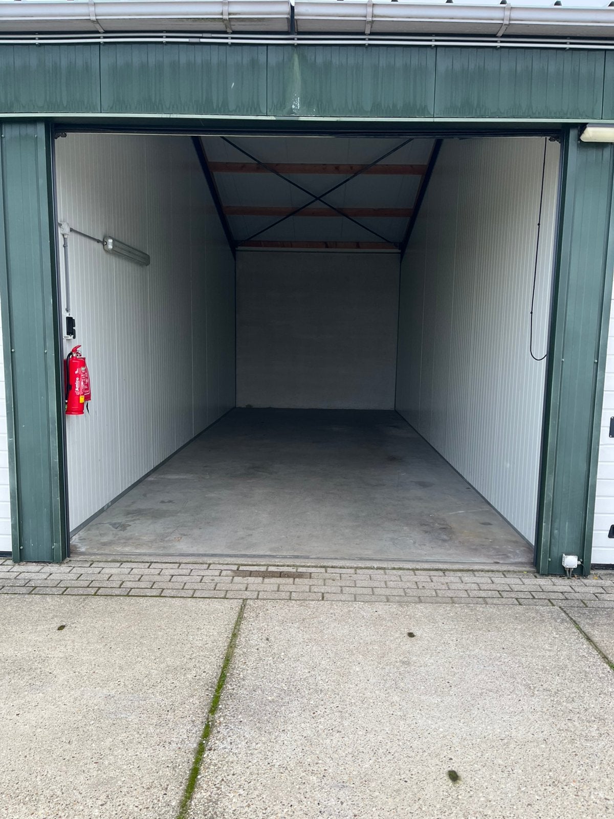 Te huur bedrijfsruimte, opslagruimte, stallingsruimte, Bedrijfsruimte