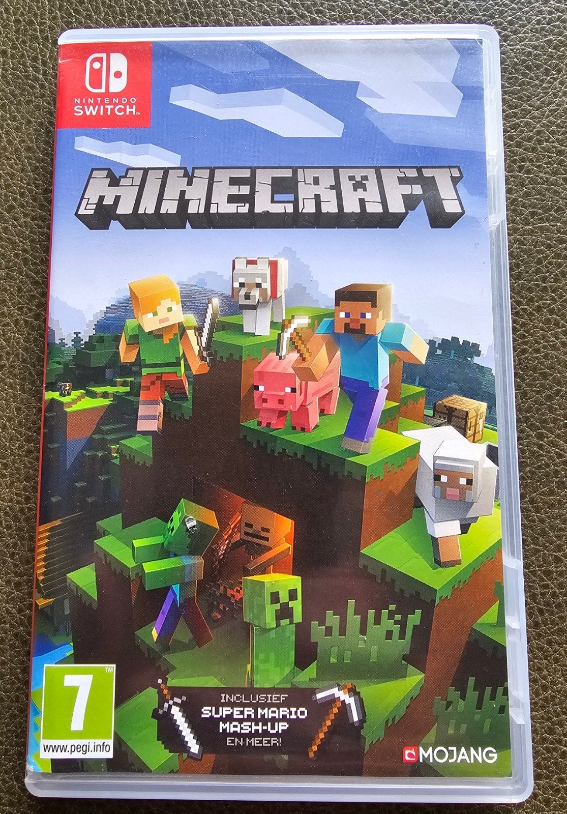 Minecraft – Nintendo Switch – compleet met doosje, Spelcomputers en Games, Games | Nintendo Switch, 3 spelers of meer, Ophalen of Verzenden