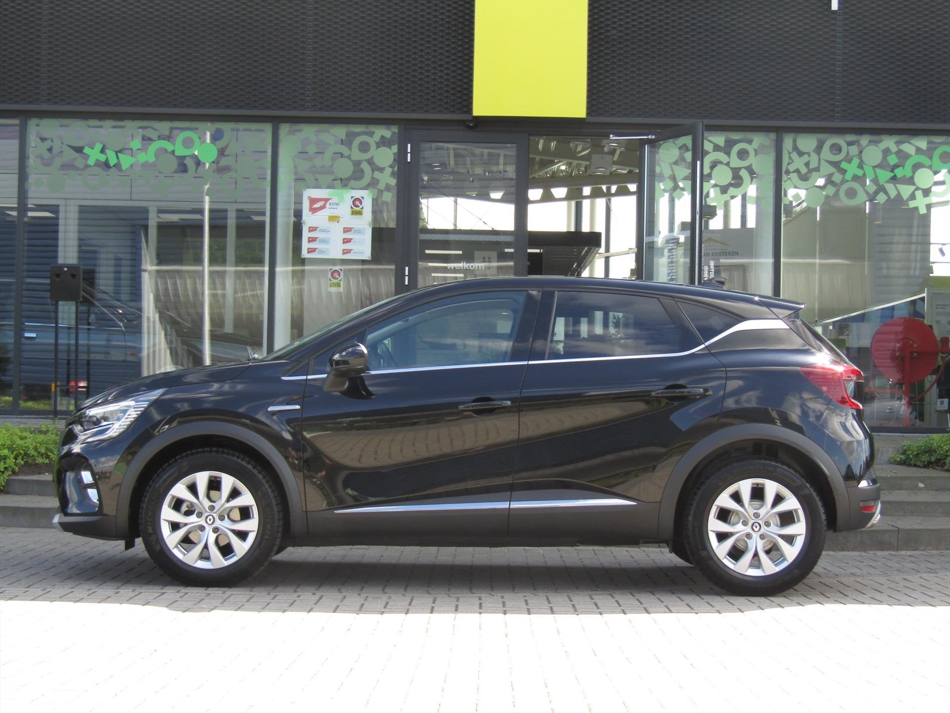 RENAULT Captur TCe 140pk GPF EDC Intens / 9,3 Navigatie / 36, Gebruikt, 4 cilinders, Leder en Stof, Origineel Nederlands