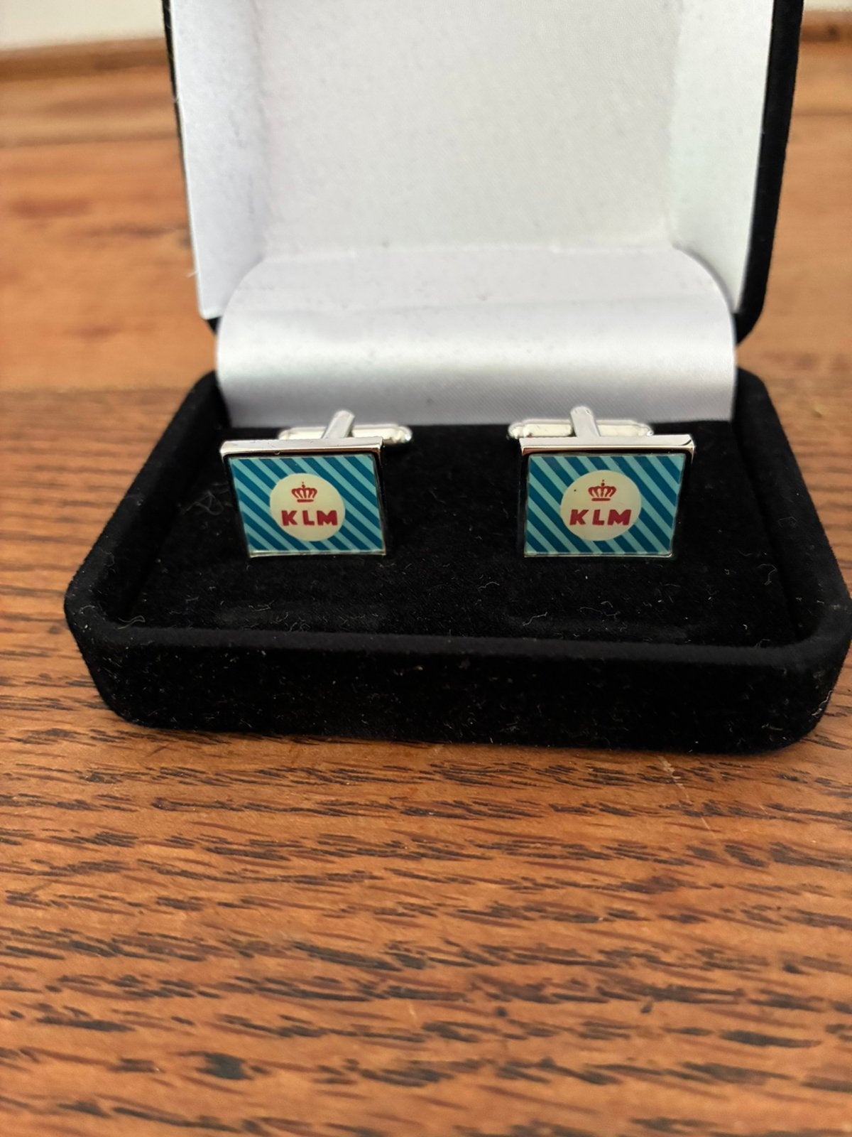 KLM manchetknopen manchet knopen, Sieraden, Tassen en Uiterlijk, Manchetknopen, Ophalen of Verzenden, Zo goed als nieuw, Overige materialen