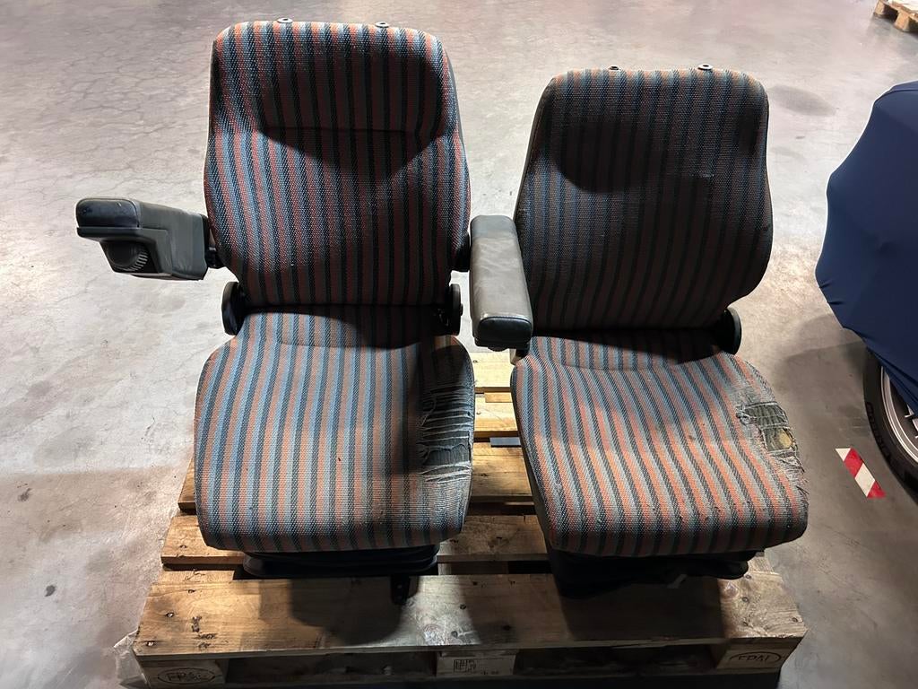 Vrachtwagenstoelen iveco turbostar isri luchtgeveerd, Ophalen