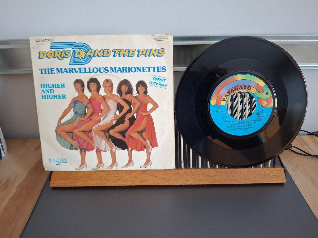 Doris D-The marvellous marionettes(48) 1 euro vaste prijs, Ophalen of Verzenden, Zo goed als nieuw, Pop