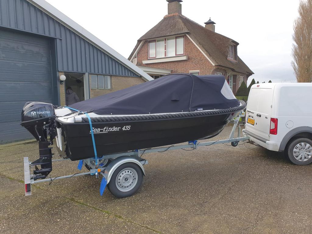 Nette Seafinder 435 met trailer, Ophalen, Zo goed als nieuw, Buitenboordmotor, Polyester
