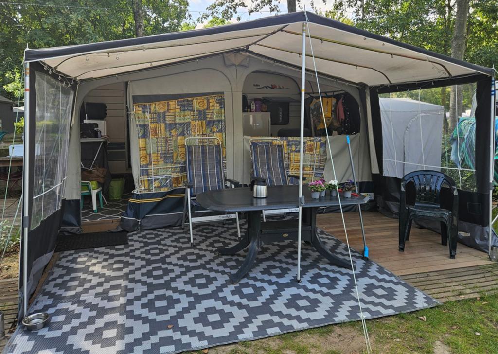 Hobby 440sf te koop., Hobby, Frans bed, Treinzit, 750 - 1000 kg