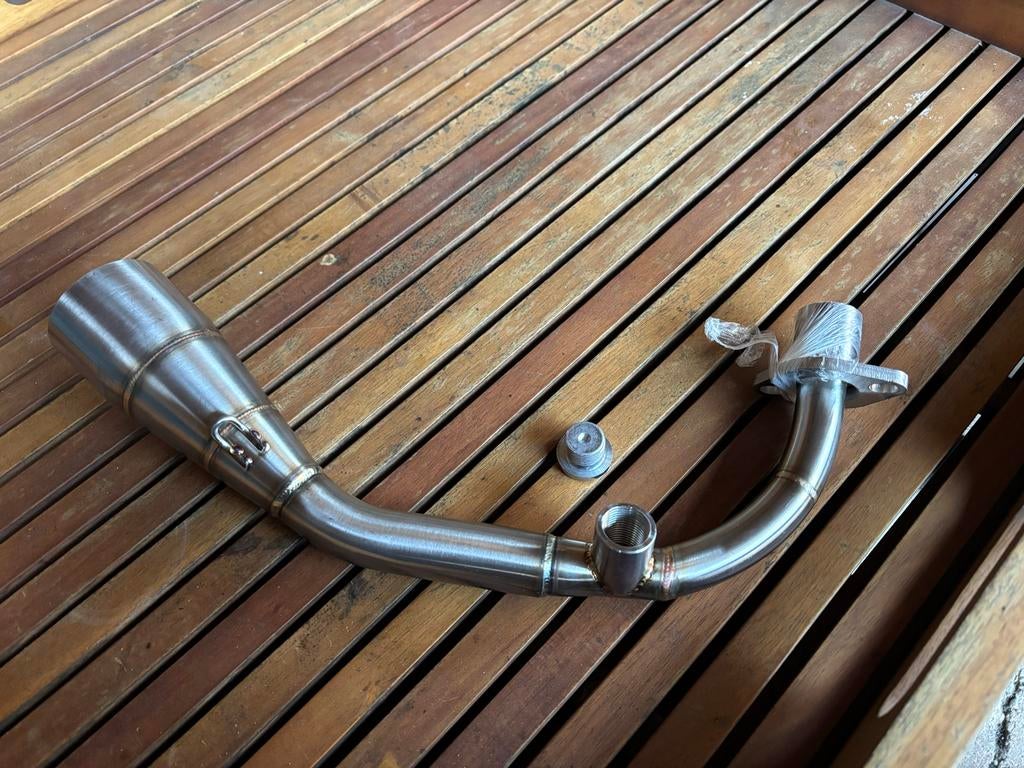Voorbocht voor Piaggio Zip / Vespa Sprint akrapovic, Fietsen en Brommers, Brommeronderdelen | Scooters, Ophalen of Verzenden, Zo goed als nieuw