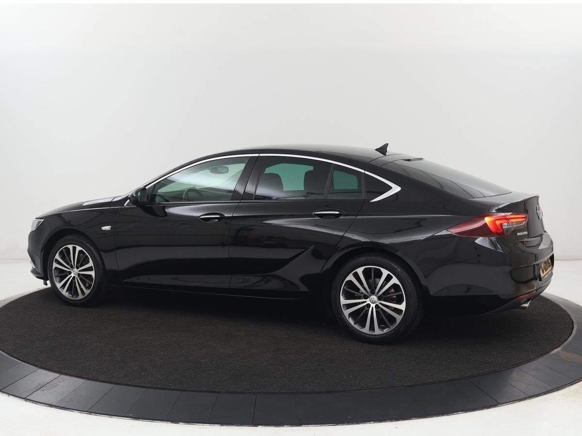 Opel Insignia 1.6 Turbo Innovation | 1e eigenaar | 55.500km, Voorwielaandrijving, Gebruikt, 4 cilinders, Zwart
