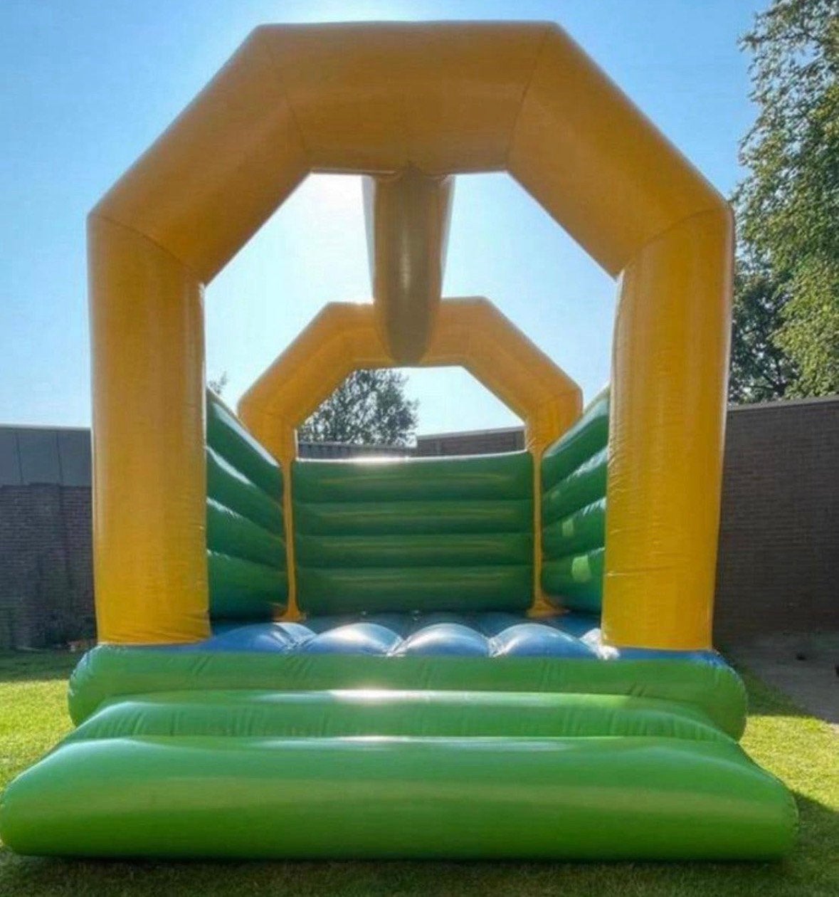 Springkussen te koop 3x4m met blower, Ophalen, Zo goed als nieuw