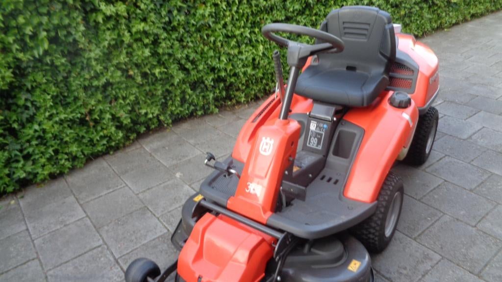 1x gebruikte husqvarna frontmaaier 16 pk 2 cilinder, Ophalen, Gebruikt, Husqvarna, Nederland