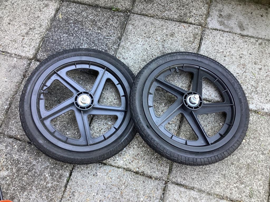 twee goede fietskar wielen samen 30,00, Fietsen en Brommers, Fietsaccessoires | Aanhangers en Karren, Ophalen of Verzenden, Gebruikt