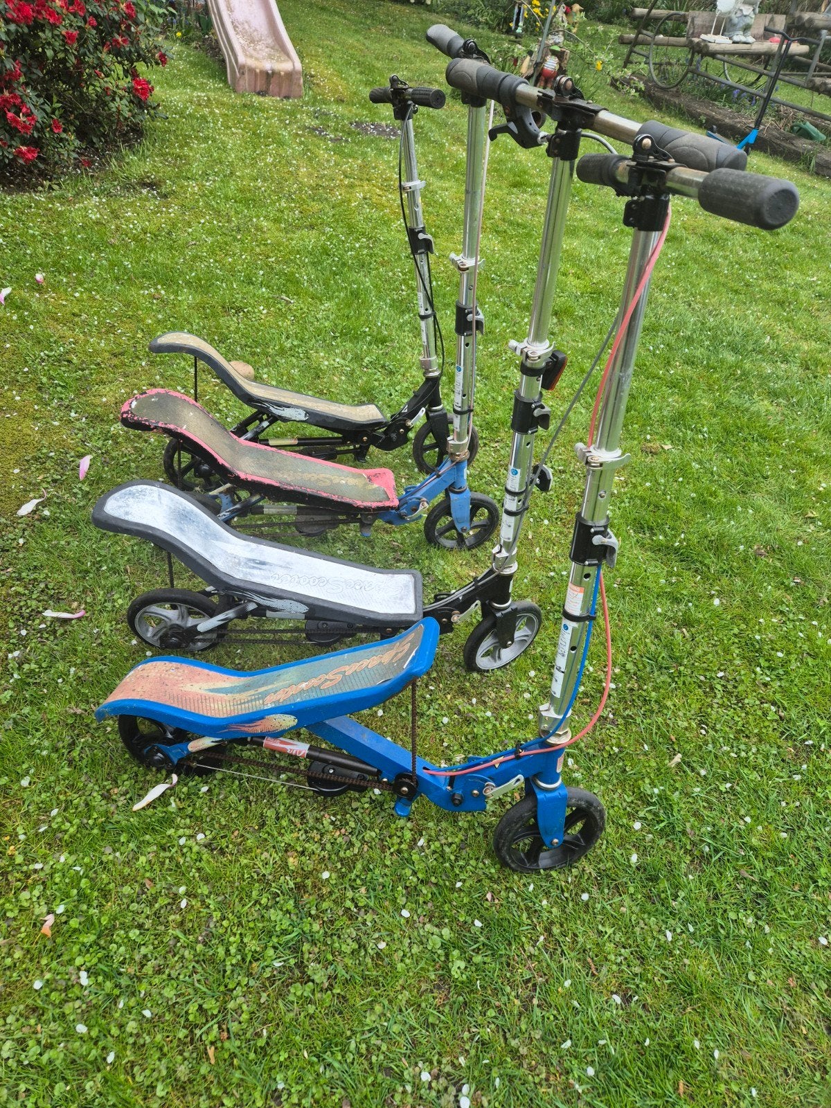 Spaceshoother.
Alles goed voor 2e ronde .
Uitzoeken 35 euro, Ophalen of Verzenden, Zo goed als nieuw, Gewone step, Space scooter