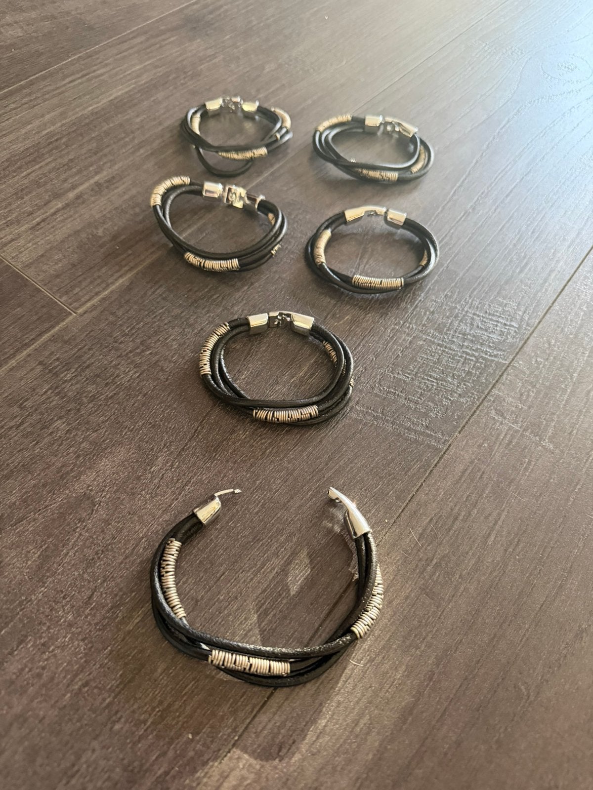 Partij 6 stuks mooie armbanden A32/22, Ophalen of Verzenden, Nieuw, Overige kleuren, Overige materialen