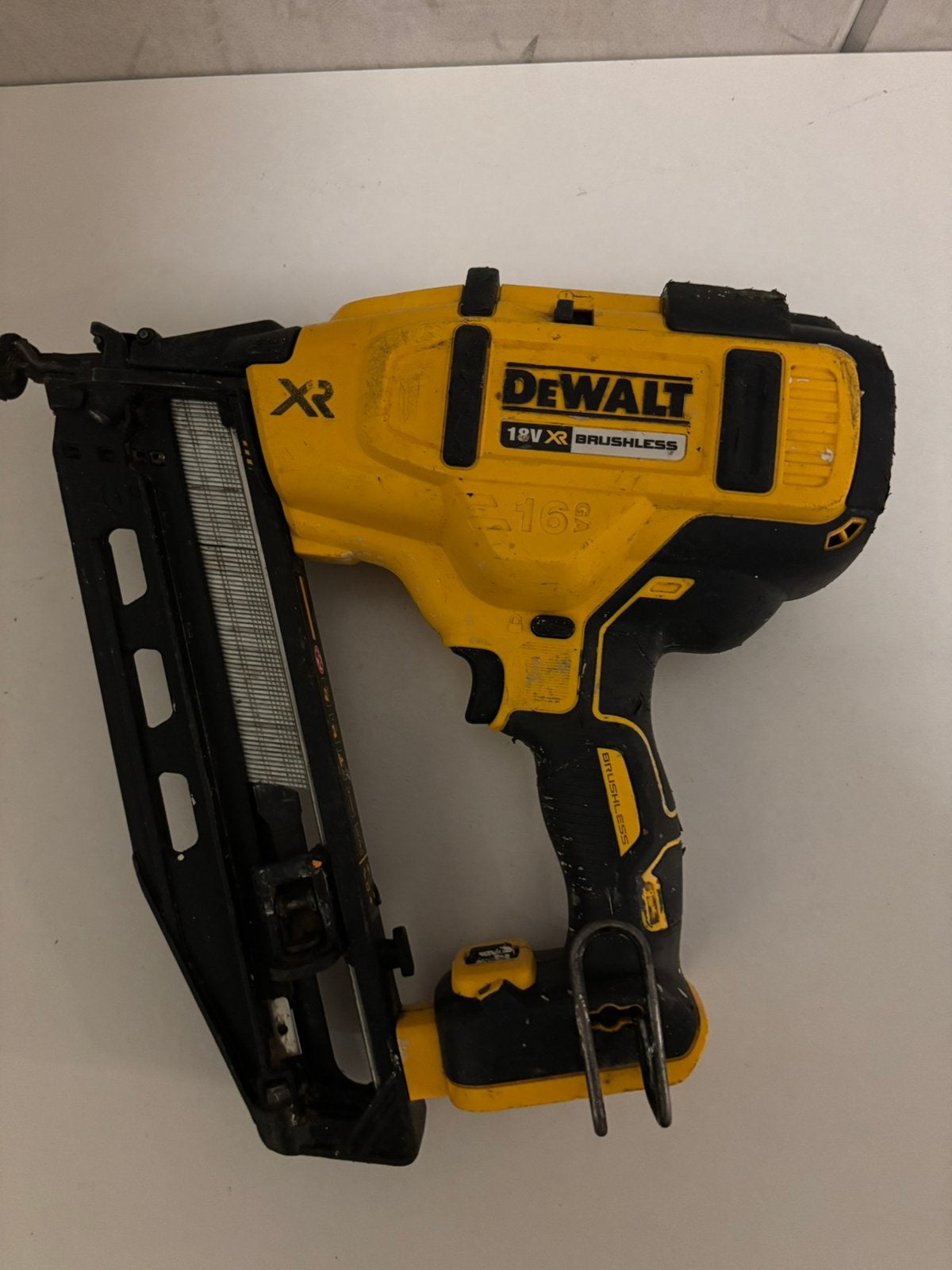 DeWALT DCN660 afwerktacker, Ophalen of Verzenden, Zo goed als nieuw