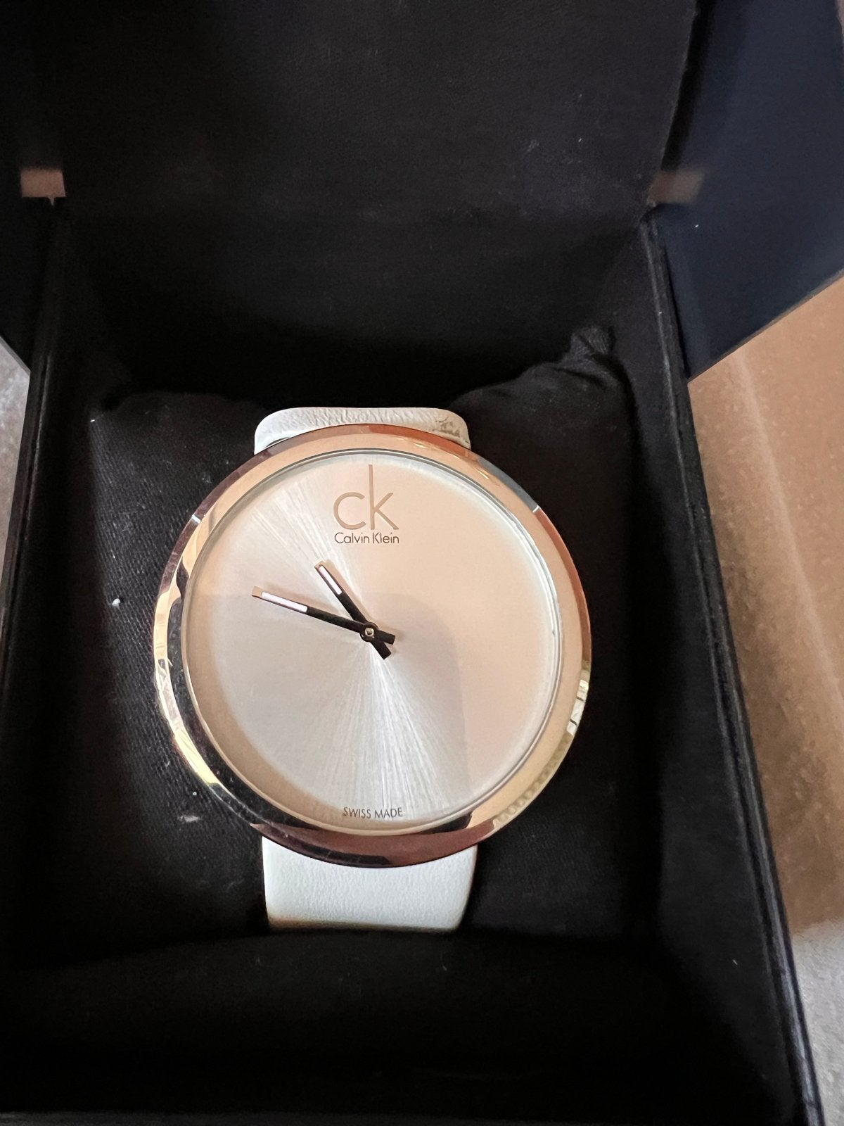 Calvin Klein horloge - Strak design, Sieraden, Tassen en Uiterlijk, Overige merken, Gebruikt, Staal, Polshorloge