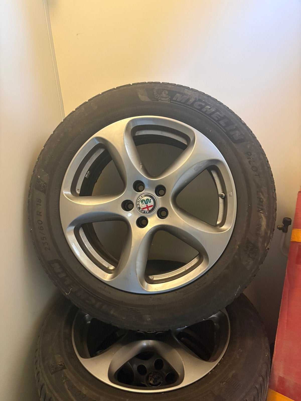 Alfa Romeo Stelvio 18 inch velgenset + Michelin  + TPMS, Ophalen, 18 inch, 235 mm, Zomerbanden