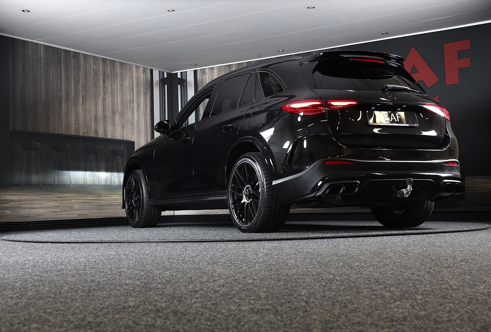 Mercedes-Benz GLC-klasse 300e 4MATIC AMG 63 Look / Memory /, Automaat, Gebruikt, Vierwielaandrijving, SUV of Terreinwagen