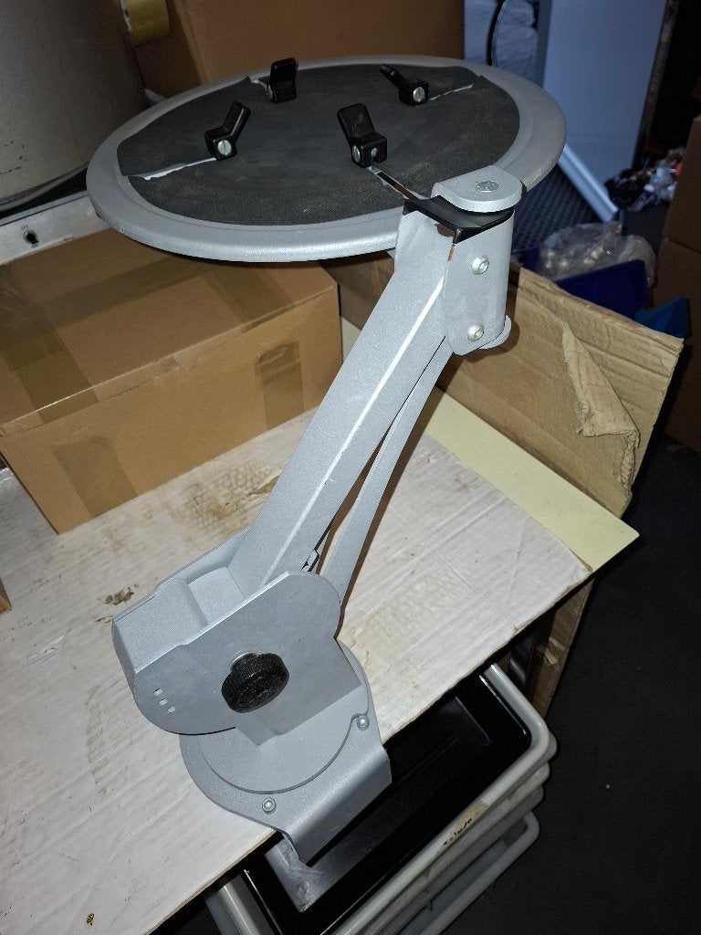 tafelklem bureauklem met draaiende ronde schijf. Wat is dit?, Hobby en Vrije tijd, Overige Hobby en Vrije tijd, Ophalen, Gebruikt
